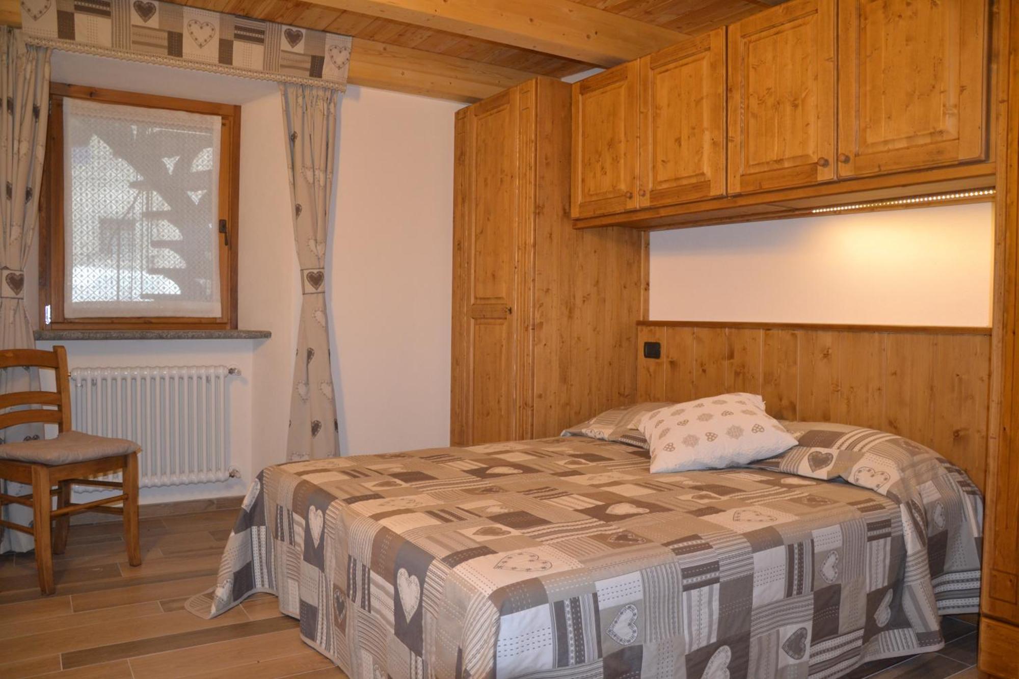 Ferienwohnung Lo Coppa Fen Aosta Zimmer foto