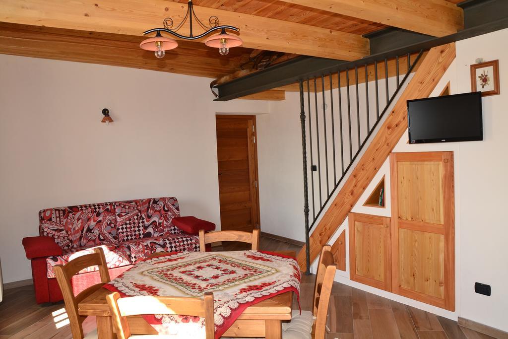 Ferienwohnung Lo Coppa Fen Aosta Exterior foto