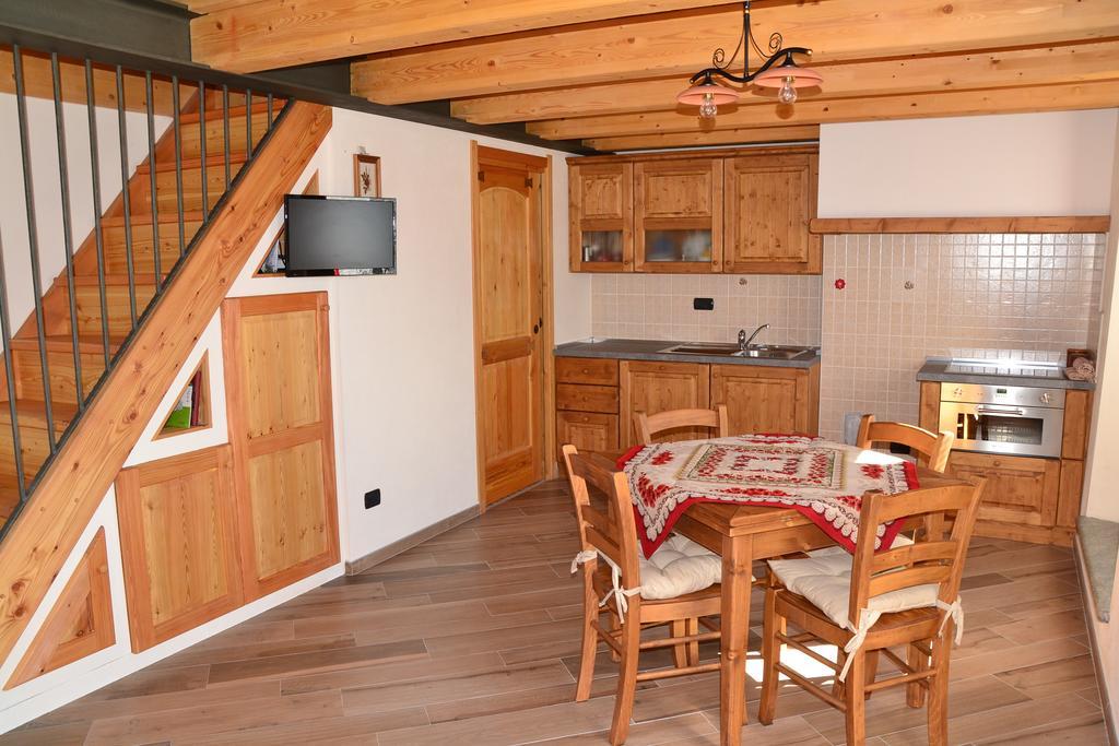 Ferienwohnung Lo Coppa Fen Aosta Zimmer foto