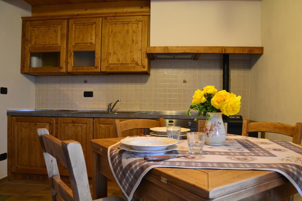 Ferienwohnung Lo Coppa Fen Aosta Zimmer foto