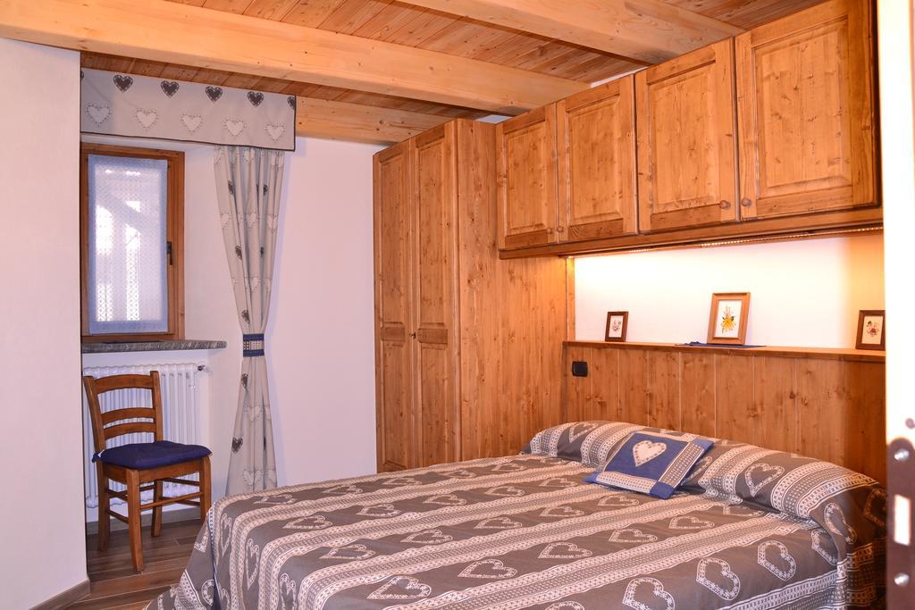 Ferienwohnung Lo Coppa Fen Aosta Zimmer foto